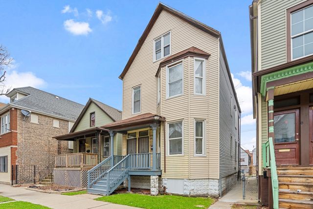 8231 S Coles Avenue, Chicago, IL 60617