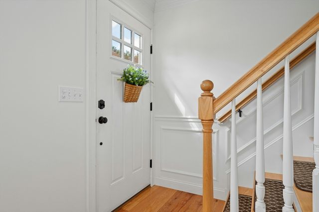 171 Whitins Rd, Sutton, MA 01590