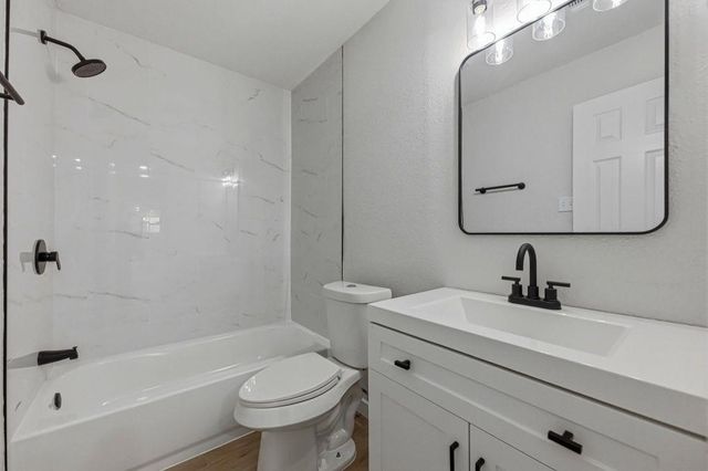 3409 Dunliegh DR, Austin, TX 78745