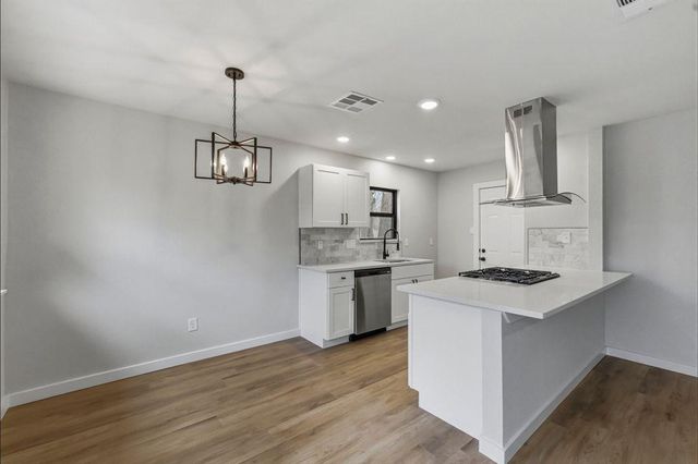 3409 Dunliegh DR, Austin, TX 78745