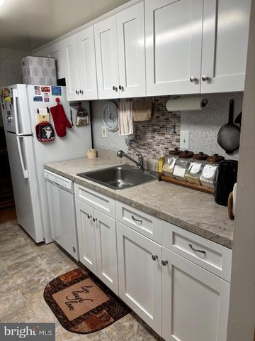 7163 MARBURY CT, District Heights, MD 20747