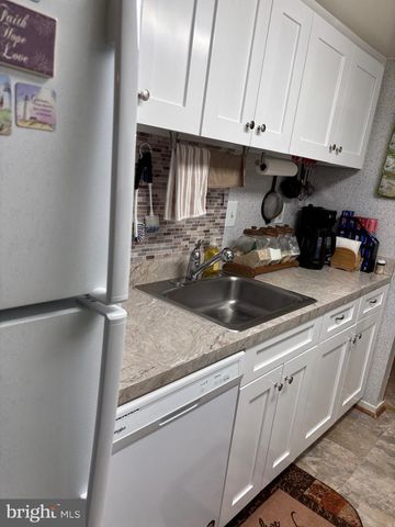 7163 MARBURY CT, District Heights, MD 20747