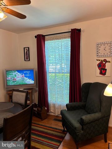 7163 MARBURY CT, District Heights, MD 20747