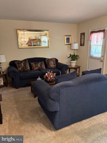 7163 MARBURY CT, District Heights, MD 20747