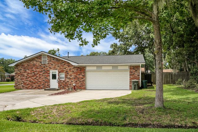 1254 Redeemer Drive, Hanahan, SC 29410