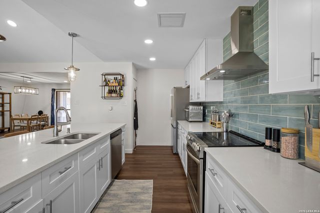 6275 Ridgebrook, San Antonio, TX 78250