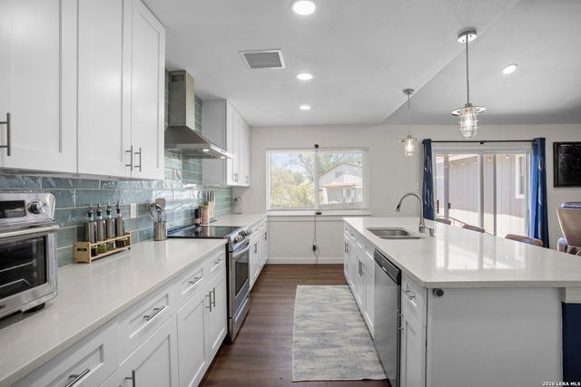 6275 Ridgebrook, San Antonio, TX 78250