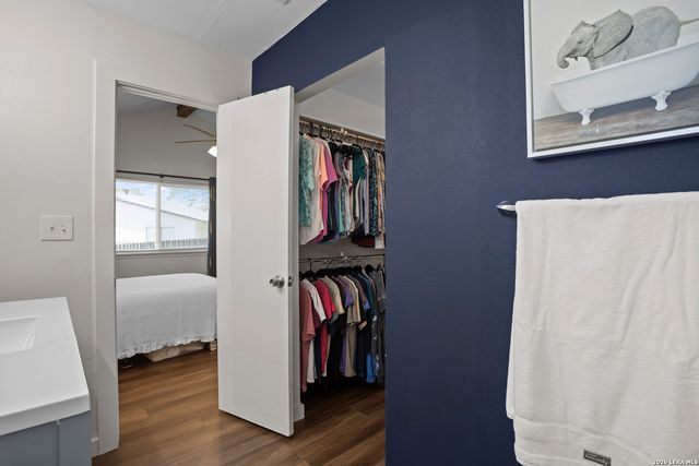 6275 Ridgebrook, San Antonio, TX 78250