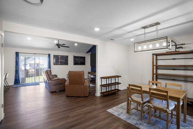 6275 Ridgebrook, San Antonio, TX 78250