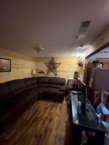 1447 Spring Valley Circle, Huntington, WV 25704