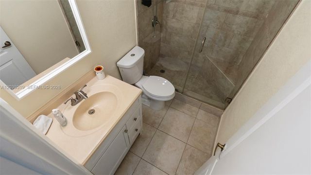 7548 NW 173rd Ter, Hialeah, FL 33015