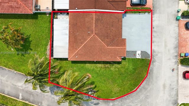 7548 NW 173rd Ter, Hialeah, FL 33015
