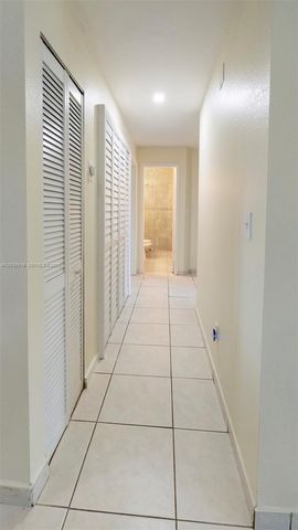 7548 NW 173rd Ter, Hialeah, FL 33015