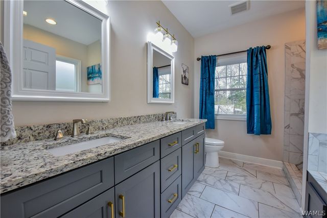 14408 Lake Wildwood, Cottondale, AL 35453