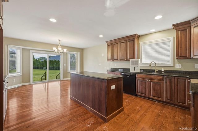 39710 W Offshore Drive, Harrison Charter Township, MI 48045