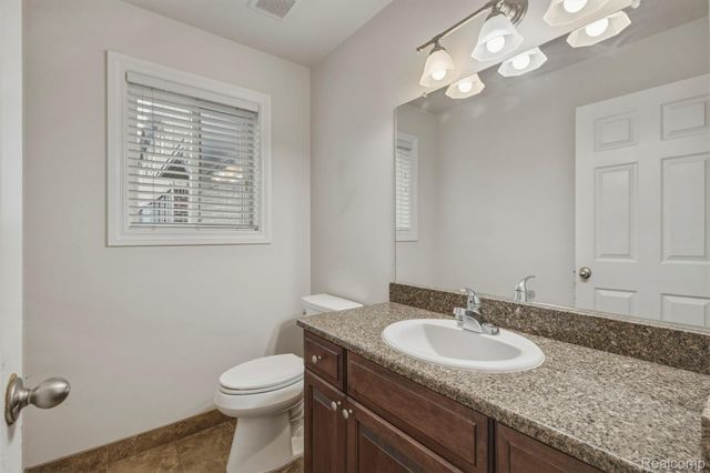 39710 W Offshore Drive, Harrison Charter Township, MI 48045
