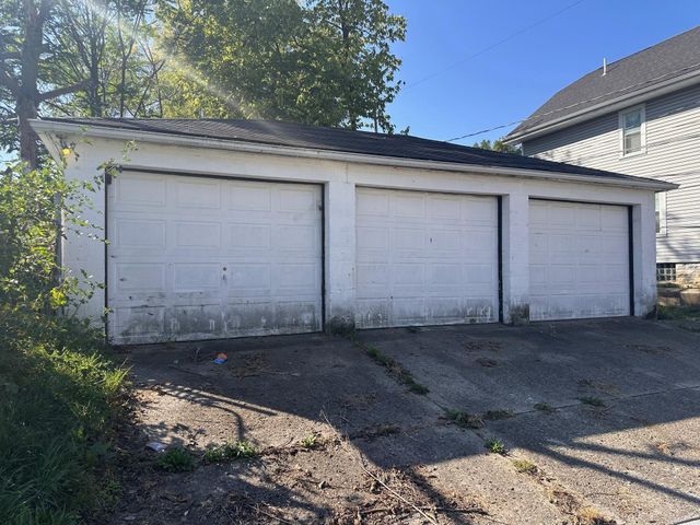 1045 Wilson Avenue, Columbus, OH 43206