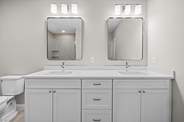 485 Blue Hills Parkway 39, Milton, MA 02186