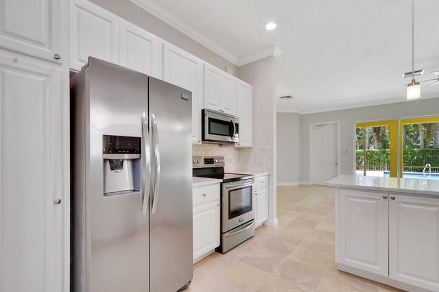 104 Saint Pierre Way, Jupiter, FL 33458