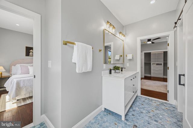 5607 FILLMORE AVE, Alexandria, VA 22311