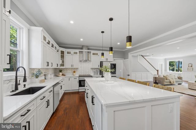 5607 FILLMORE AVE, Alexandria, VA 22311