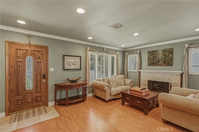 3170 E Orange Grove, Pasadena, CA 91107