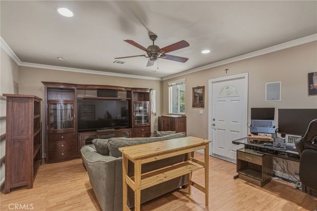 3170 E Orange Grove, Pasadena, CA 91107