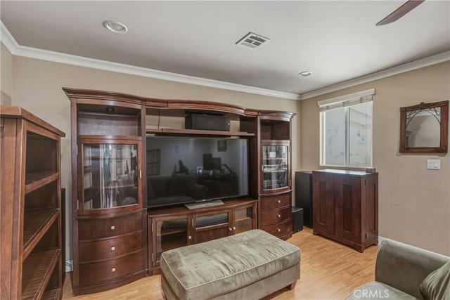 3170 E Orange Grove, Pasadena, CA 91107