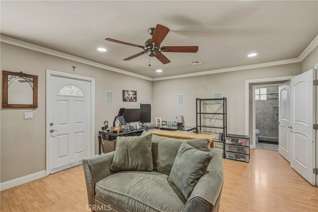 3170 E Orange Grove, Pasadena, CA 91107