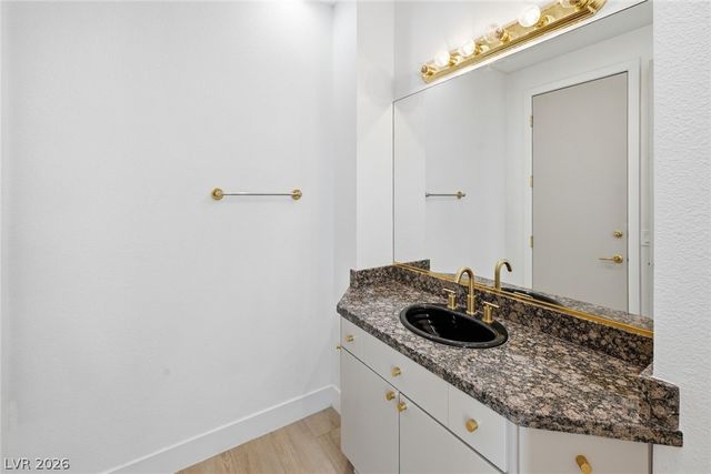 8821 Greensboro Lane, Las Vegas, NV 89134