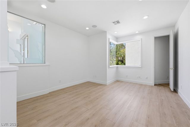 8821 Greensboro Lane, Las Vegas, NV 89134