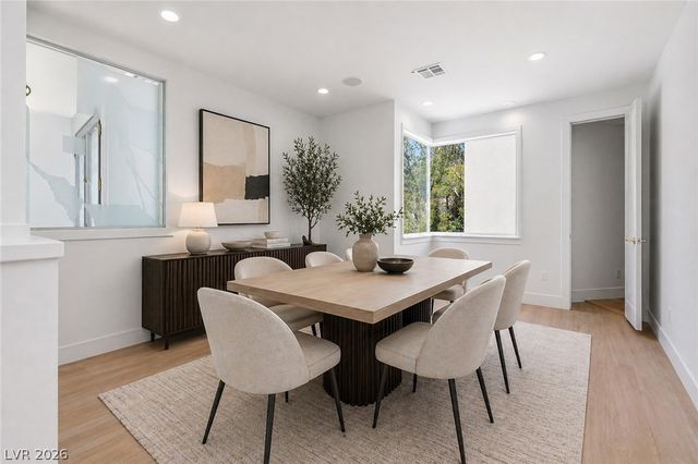 8821 Greensboro Lane, Las Vegas, NV 89134