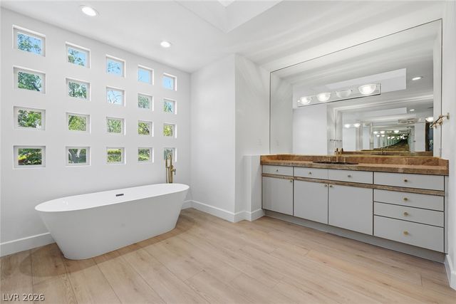 8821 Greensboro Lane, Las Vegas, NV 89134