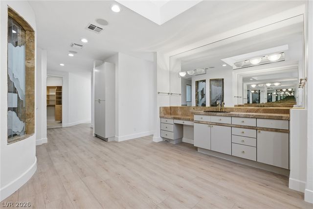 8821 Greensboro Lane, Las Vegas, NV 89134