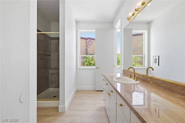 8821 Greensboro Lane, Las Vegas, NV 89134