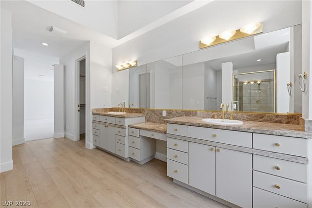 8821 Greensboro Lane, Las Vegas, NV 89134