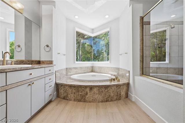 8821 Greensboro Lane, Las Vegas, NV 89134