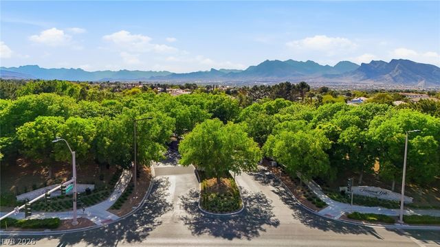 8821 Greensboro Lane, Las Vegas, NV 89134