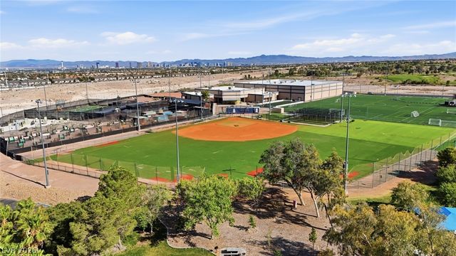 8821 Greensboro Lane, Las Vegas, NV 89134