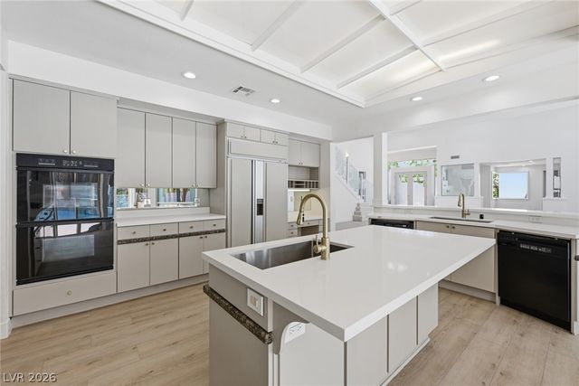 8821 Greensboro Lane, Las Vegas, NV 89134