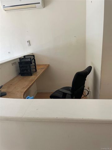 78-23 Metropolitan Avenue, Middle Village, NY 11379