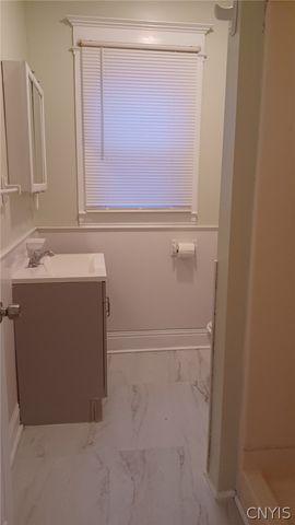 12 Genesee Place, Auburn, NY 13021