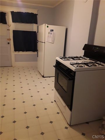 12 Genesee Place, Auburn, NY 13021