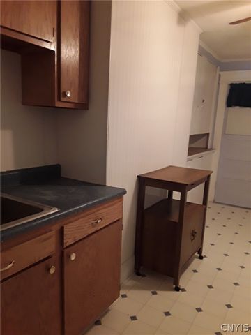 12 Genesee Place, Auburn, NY 13021