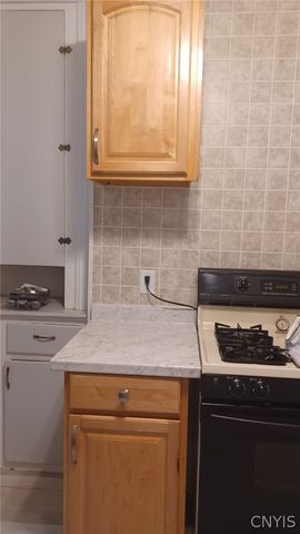 12 Genesee Place, Auburn, NY 13021