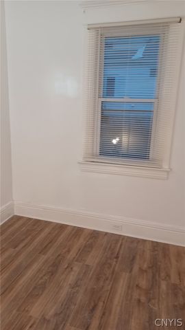 12 Genesee Place, Auburn, NY 13021