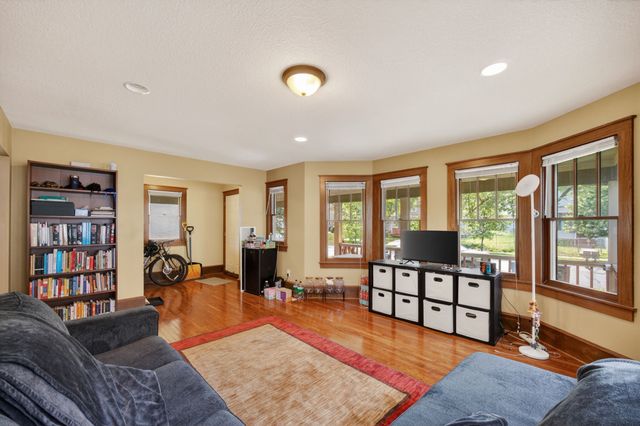 1147 27th Street, Des Moines, IA 50311