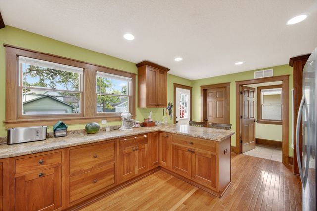1147 27th Street, Des Moines, IA 50311