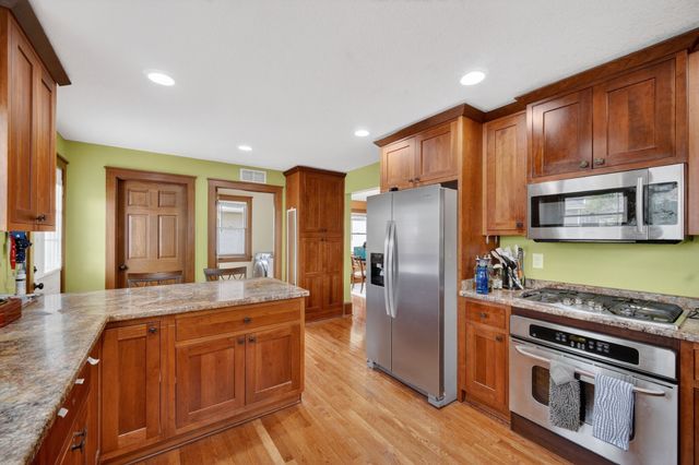 1147 27th Street, Des Moines, IA 50311