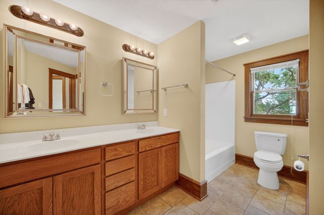 1147 27th Street, Des Moines, IA 50311